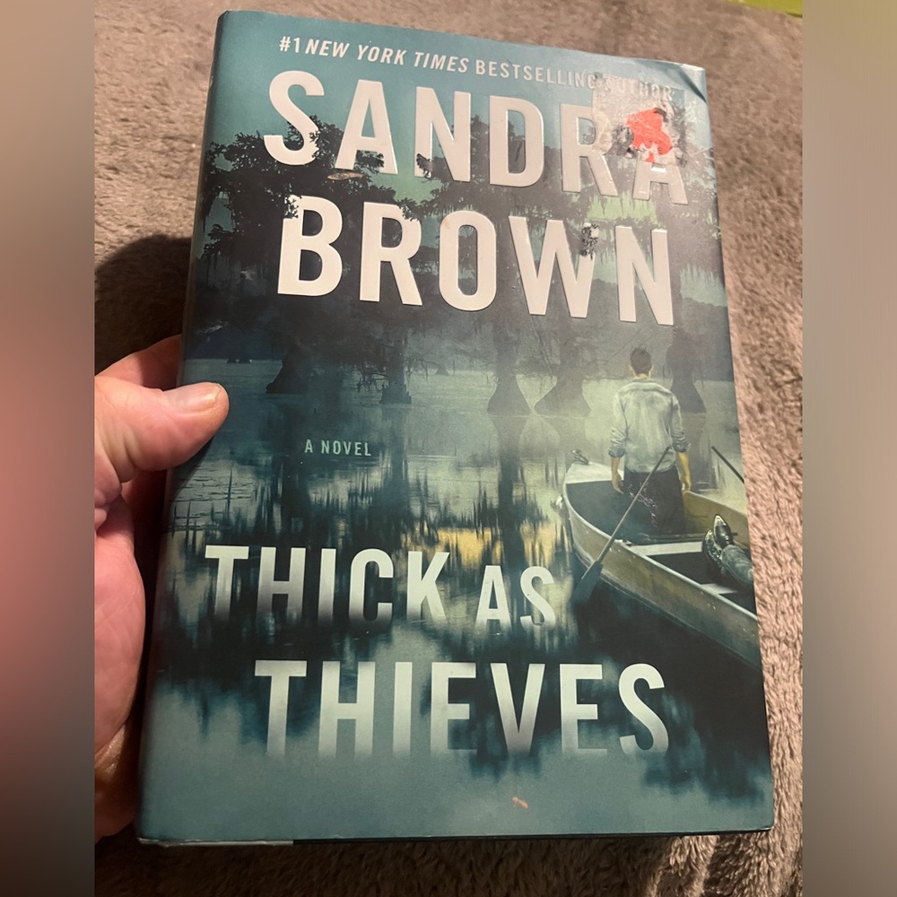 Sandra Brown Thick As Thieves Book .